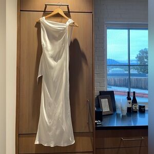 The Bar Max Dress in Blanc